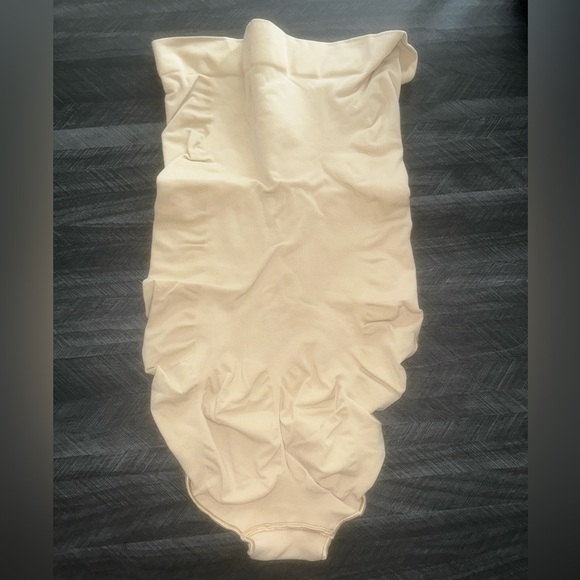 Skims Seamless Sculpt High-Waisted Brief - Picture 8 of 10